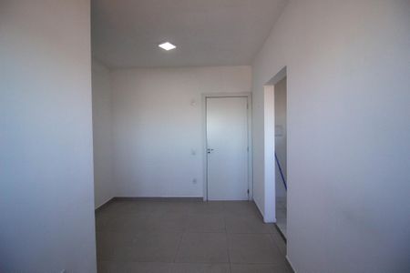 Sala  de apartamento para alugar com 2 quartos, 45m² em Lopes de Oliveira, Sorocaba