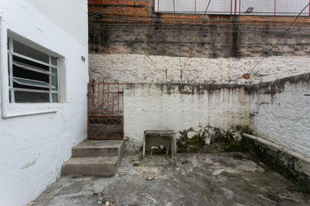 Casa de condomínio para alugar com 80m², 3 quartos e sem vagaQuintal