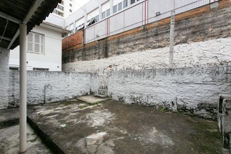 Casa de condomínio para alugar com 30m², 2 quartos e sem vaga Casa de condomínio para alugar com 30m², 2 quartos e sem vagaQuintal
