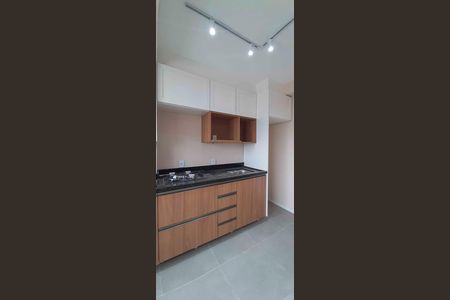 Apartamento à venda com 40m², 2 quartos e 1 vaga Apartamento à venda com 40m², 2 quartos e 1 vagaCozinha e Área de serviço