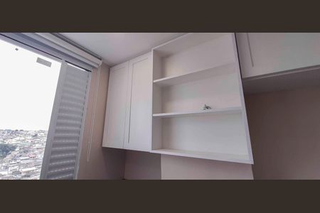 Apartamento à venda com 40m², 2 quartos e 1 vaga Apartamento à venda com 40m², 2 quartos e 1 vagaCozinha e Área de serviço