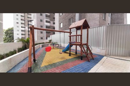Apartamento para alugar com 40m², 2 quartos e 1 vaga Apartamento para alugar com 40m², 2 quartos e 1 vagaÁrea comum - Playground