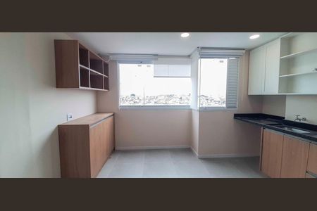 Apartamento à venda com 40m², 2 quartos e 1 vaga Apartamento à venda com 40m², 2 quartos e 1 vagaSala