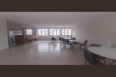 Apartamento para alugar com 40m², 2 quartos e 1 vaga Apartamento para alugar com 40m², 2 quartos e 1 vagaÁrea comum - Salão de Festas Adulto