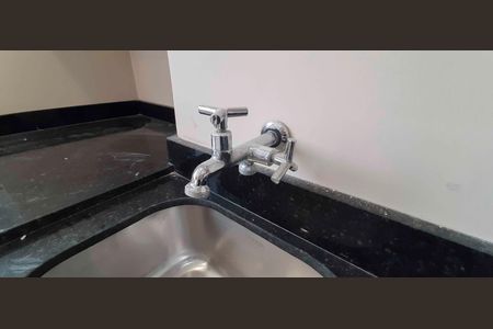 Apartamento à venda com 40m², 2 quartos e 1 vaga Apartamento à venda com 40m², 2 quartos e 1 vagaCozinha e Área de serviço