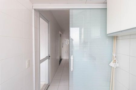 Apartamento para alugar com 89m², 2 quartos e 2 vagas Apartamento para alugar com 89m², 2 quartos e 2 vagasCozinha e Área de Serviço