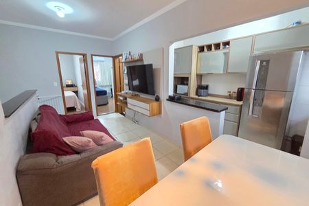 Casa de condomínio para alugar com 49m², 2 quartos e 1 vaga Casa de condomínio para alugar com 49m², 2 quartos e 1 vagaSala