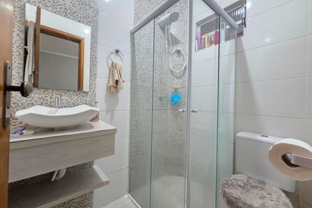 Casa de condomínio para alugar com 49m², 2 quartos e 1 vaga Casa de condomínio para alugar com 49m², 2 quartos e 1 vagaBanheiro