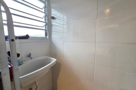 Casa de condomínio para alugar com 49m², 2 quartos e 1 vaga Casa de condomínio para alugar com 49m², 2 quartos e 1 vagaÁrea de Serviço