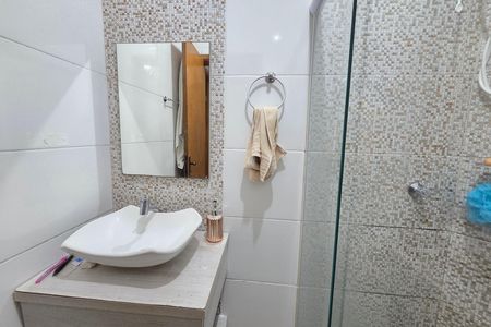 Casa de condomínio para alugar com 49m², 2 quartos e 1 vaga Casa de condomínio para alugar com 49m², 2 quartos e 1 vagaBanheiro