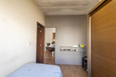 Casa à venda com 300m², 3 quartos e 3 vagas Casa à venda com 300m², 3 quartos e 3 vagasQuarto 2