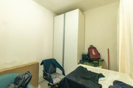 Casa à venda com 300m², 3 quartos e 3 vagas Casa à venda com 300m², 3 quartos e 3 vagasQuarto 4