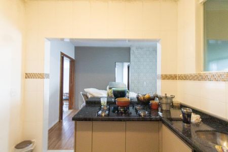 Casa à venda com 300m², 3 quartos e 3 vagas Casa à venda com 300m², 3 quartos e 3 vagasCozinha