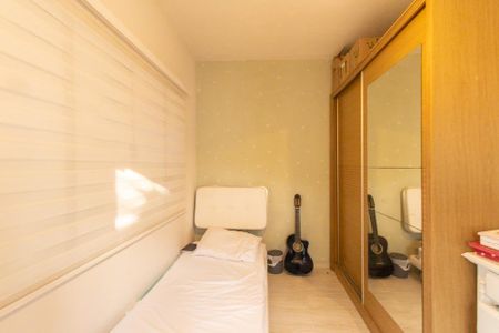 Casa à venda com 300m², 3 quartos e 3 vagas Casa à venda com 300m², 3 quartos e 3 vagasQuarto 3