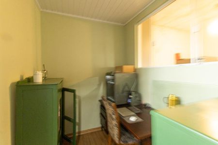 Casa à venda com 300m², 3 quartos e 3 vagas Casa à venda com 300m², 3 quartos e 3 vagasEscritorio