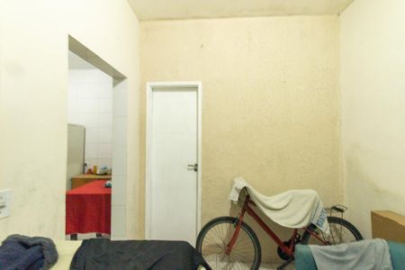 Casa à venda com 300m², 3 quartos e 3 vagas Casa à venda com 300m², 3 quartos e 3 vagasQuarto 4