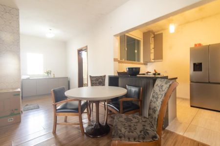 Casa à venda com 300m², 3 quartos e 3 vagas Casa à venda com 300m², 3 quartos e 3 vagasCozinha