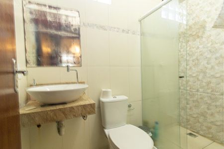 Casa à venda com 300m², 3 quartos e 3 vagas Casa à venda com 300m², 3 quartos e 3 vagasBanheiro Social