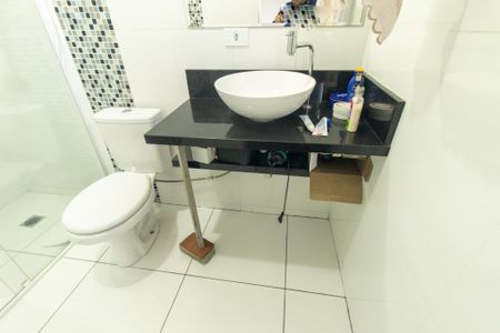 Casa à venda com 300m², 3 quartos e 3 vagas Casa à venda com 300m², 3 quartos e 3 vagasBanheiro da Suite
