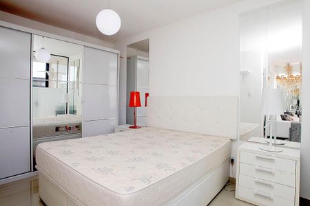 Quarto Suíte de apartamento à venda com 1 quarto, 70m² em Rio Branco, Porto Alegre