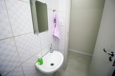 Apartamento à venda com 65m², 3 quartos e 1 vaga Apartamento à venda com 65m², 3 quartos e 1 vagaBanheiro