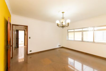 Casa para alugar com 400m², 4 quartos e 5 vagas Casa para alugar com 400m², 4 quartos e 5 vagasSala de Jantar