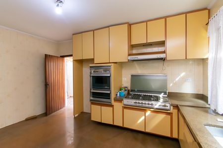 Casa para alugar com 400m², 4 quartos e 5 vagas Casa para alugar com 400m², 4 quartos e 5 vagasCozinha