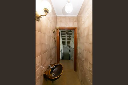 Casa para alugar com 400m², 4 quartos e 5 vagas Casa para alugar com 400m², 4 quartos e 5 vagasLavabo