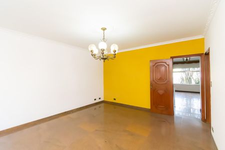 Casa para alugar com 400m², 4 quartos e 5 vagas Casa para alugar com 400m², 4 quartos e 5 vagasSala de Jantar