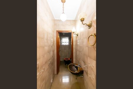 Casa para alugar com 400m², 4 quartos e 5 vagas Casa para alugar com 400m², 4 quartos e 5 vagasLavabo