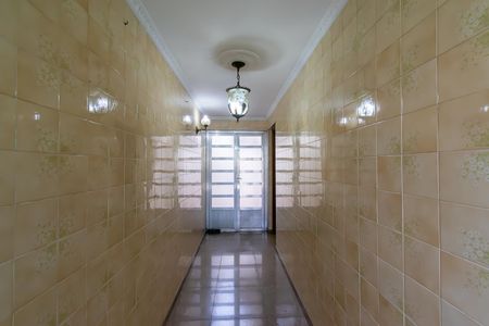 Casa para alugar com 400m², 4 quartos e 5 vagas Casa para alugar com 400m², 4 quartos e 5 vagasHall de entrada