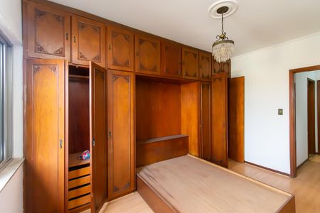 Casa para alugar com 400m², 4 quartos e 5 vagas Casa para alugar com 400m², 4 quartos e 5 vagasSuíte 2