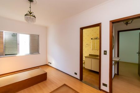 Casa para alugar com 400m², 4 quartos e 5 vagas Casa para alugar com 400m², 4 quartos e 5 vagasSuíte 1