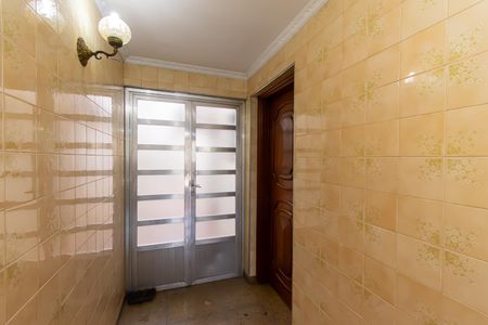 Casa para alugar com 400m², 4 quartos e 5 vagas Casa para alugar com 400m², 4 quartos e 5 vagasHall de entrada