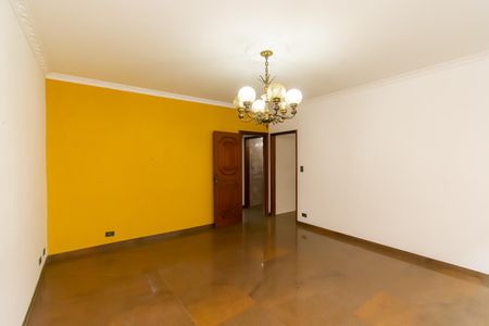 Casa para alugar com 400m², 4 quartos e 5 vagas Casa para alugar com 400m², 4 quartos e 5 vagasSala de Jantar
