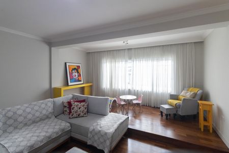 Sala de casa à venda com 4 quartos, 263m² em Vila Medeiros, São Paulo