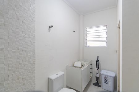 Casa à venda com 263m², 4 quartos e 2 vagas Casa à venda com 263m², 4 quartos e 2 vagasBanheiro da Suíte