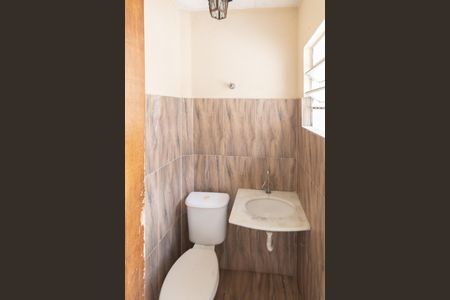 Casa à venda com 263m², 4 quartos e 2 vagas Casa à venda com 263m², 4 quartos e 2 vagasLavabo
