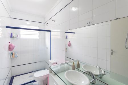 Casa à venda com 263m², 4 quartos e 2 vagas Casa à venda com 263m², 4 quartos e 2 vagasBanheiro