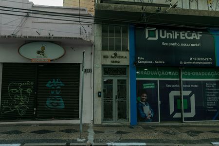 Apartamento à venda com 93m², 2 quartos e sem vaga Apartamento à venda com 93m², 2 quartos e sem vagaPORTA DE ENTRADA DO PRÉDIO