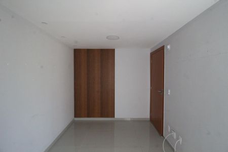 Sala de apartamento para alugar com 2 quartos, 40m² em Jardim Alvorada, Nova Iguaçu