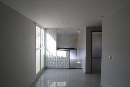 Sala de apartamento para alugar com 2 quartos, 40m² em Jardim Alvorada, Nova Iguaçu