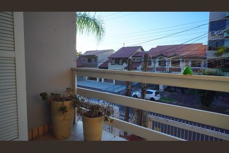 Casa à venda com 227m², 3 quartos e 3 vagas Casa à venda com 227m², 3 quartos e 3 vagasVaranda suite 3
