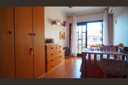 Casa à venda com 227m², 3 quartos e 3 vagas Casa à venda com 227m², 3 quartos e 3 vagasSuite 3