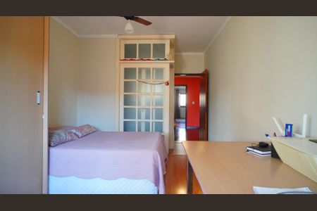 Casa à venda com 227m², 3 quartos e 3 vagas Casa à venda com 227m², 3 quartos e 3 vagasSuite 2
