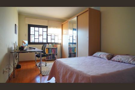 Casa à venda com 227m², 3 quartos e 3 vagas Casa à venda com 227m², 3 quartos e 3 vagasSuite 2
