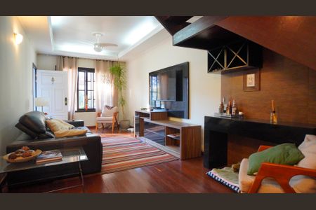 Sala  de casa à venda com 3 quartos, 227m² em Jardim Itu, Porto Alegre