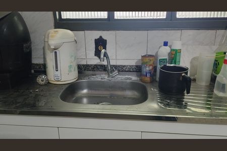 Cozinha  de kitnet/studio para alugar com 1 quarto, 40m² em Vila Urupes, Suzano