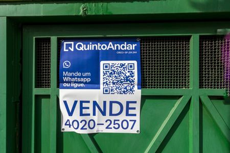 Casa à venda com 250m², 3 quartos e 2 vagasFachada