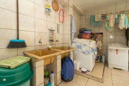 Casa à venda com 250m², 3 quartos e 2 vagasÁrea de serviço